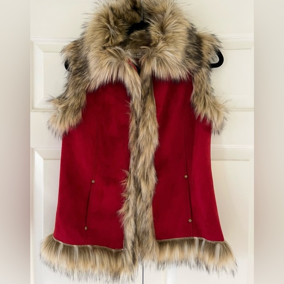 Tasha Polizzi Jackets & Blazers - Tasha Polizzi Suede Faux Fur Vest Size Small
Red